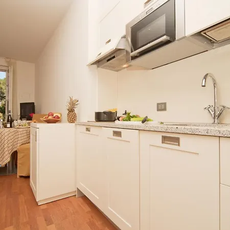 Apartment Sleeps 3 Pool T421421 *